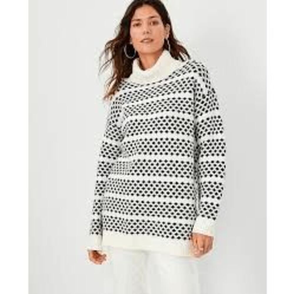 Ann Taylor Geo Stripe Tunic Sweater Size Medium Black and White Wool Blend